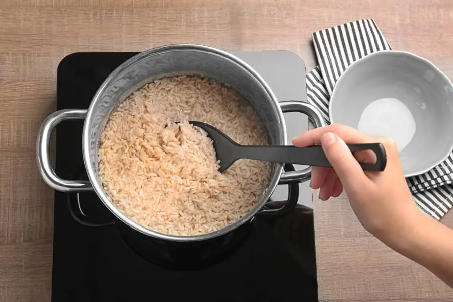 how to cook rice on stove