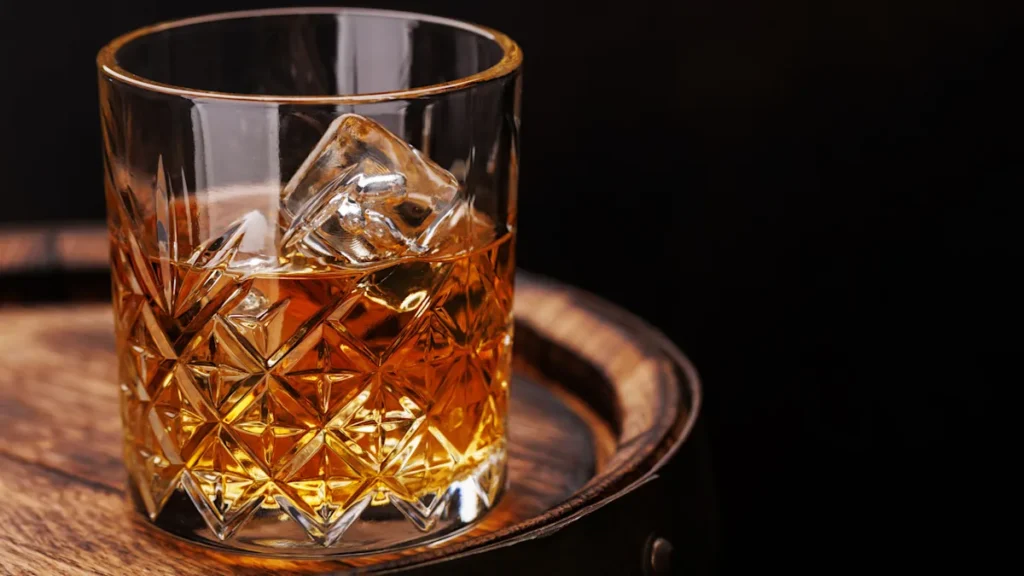 what is the difference between bourbon and whiskey